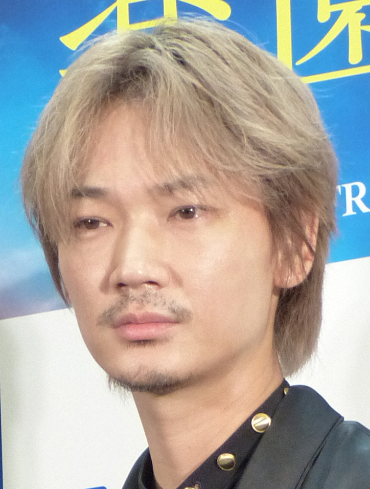 綾野剛　食中毒で入院も…さすがの役者魂に中居ツッコミ「映画アニサキス？」― スポニチ Sponichi Annex 芸能