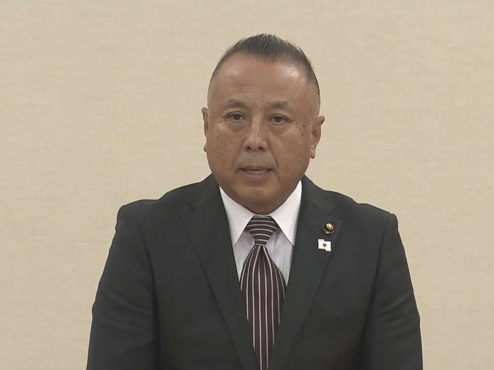“ガラケー女”デマ拡散…被害女性に提訴された原田市議が辞職「議会の名誉を傷つけないように」