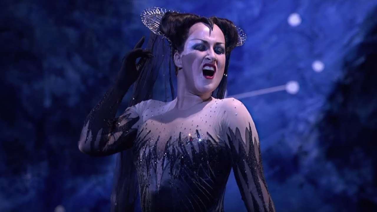 The Magic Flute – Queen of the Night aria (Mozart; Diana Damrau, The Royal Opera) - YouTube