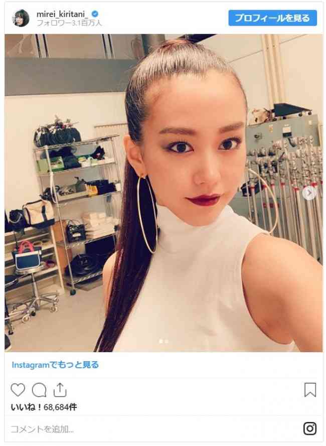 桐谷美玲、ポニテ＆へそ出し 