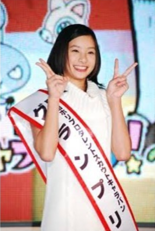 足立梨花、かわいい15歳の頃を公開　初々しい“原点”の姿に反響