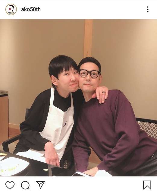 「固まってますね」「クビ極まってません？」 和田アキ子＆東野幸治の密着2ショットが話題