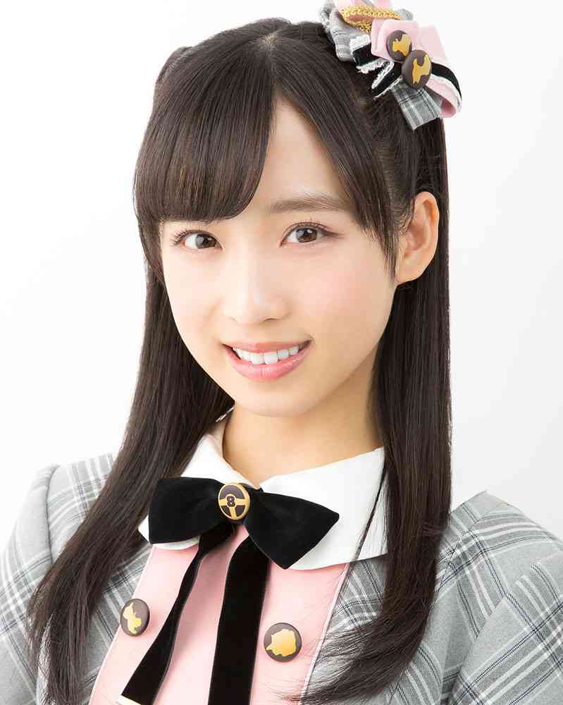 白石麻衣と生田絵梨花が熱烈キス! 「日本一かわいい楽屋」撮影した『乃木撮2』表紙解禁