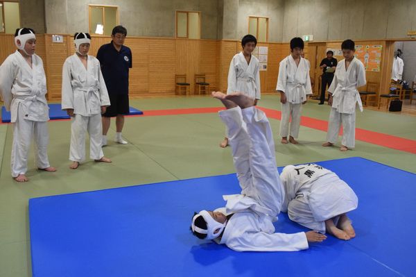 柔道練習中に小5男児、頭打ち死亡…全柔連「1日の活動2時間上限」の指針
