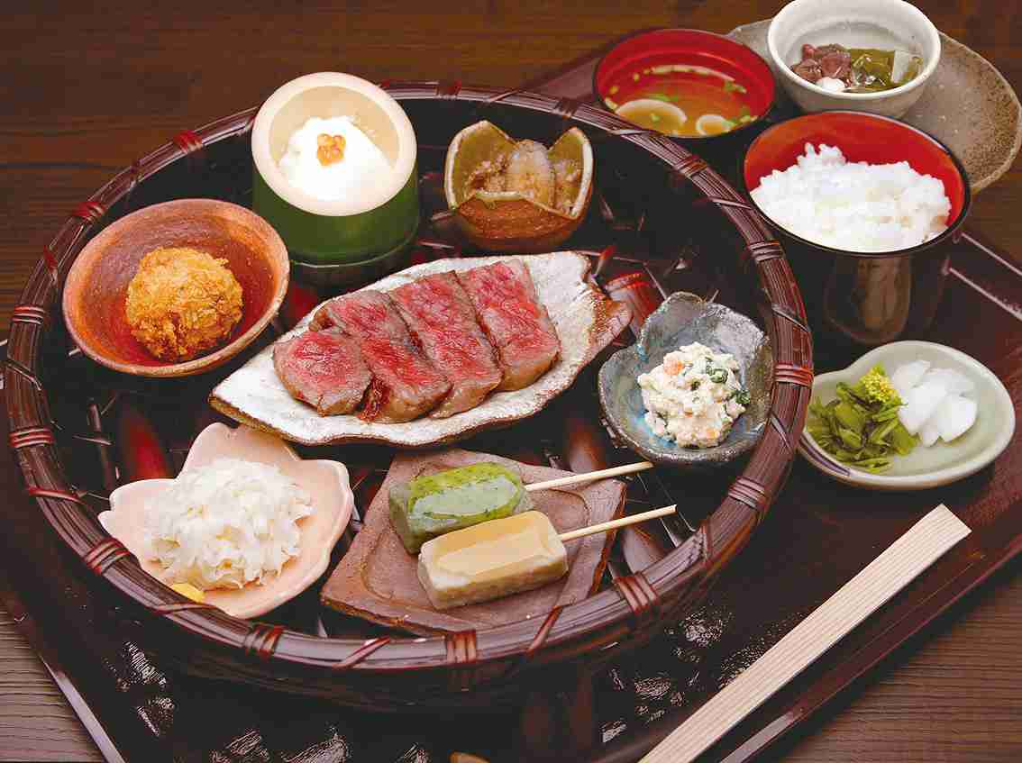 今から食べる物を報告するトピ。