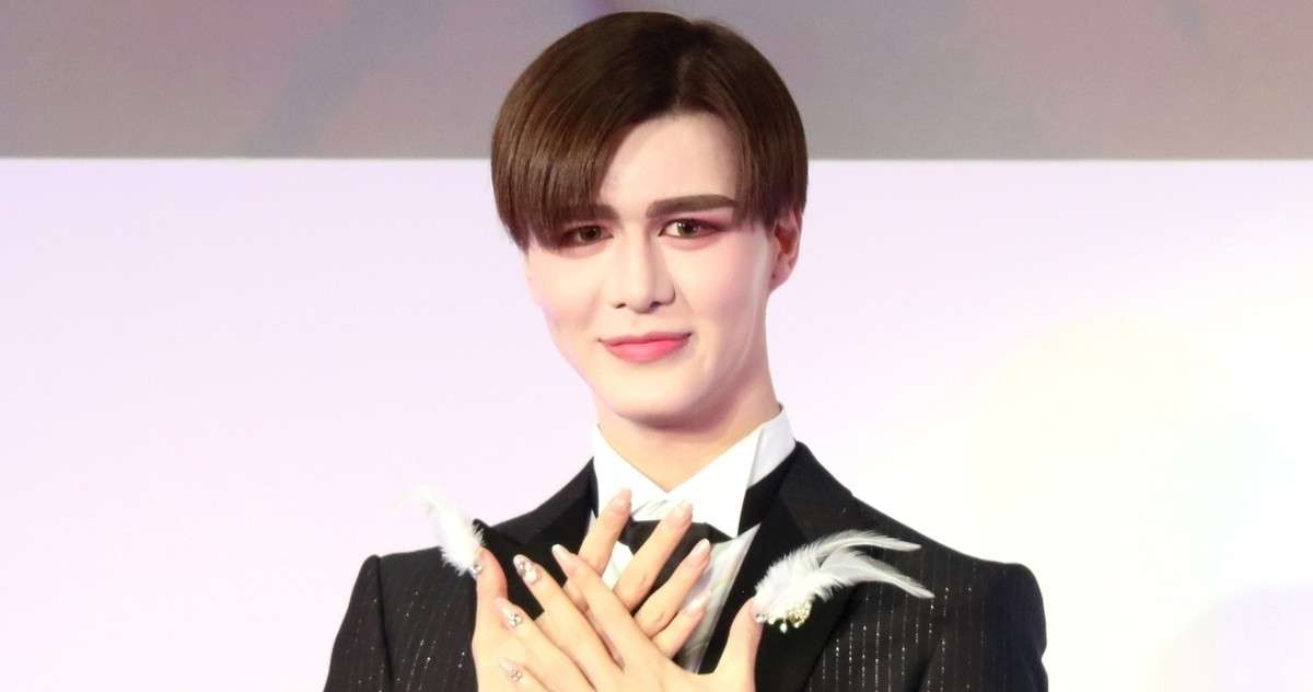 Matt、圧巻の羽根付きネイルで授賞式登場「天使になりたかったので…」 | マイナビニュース