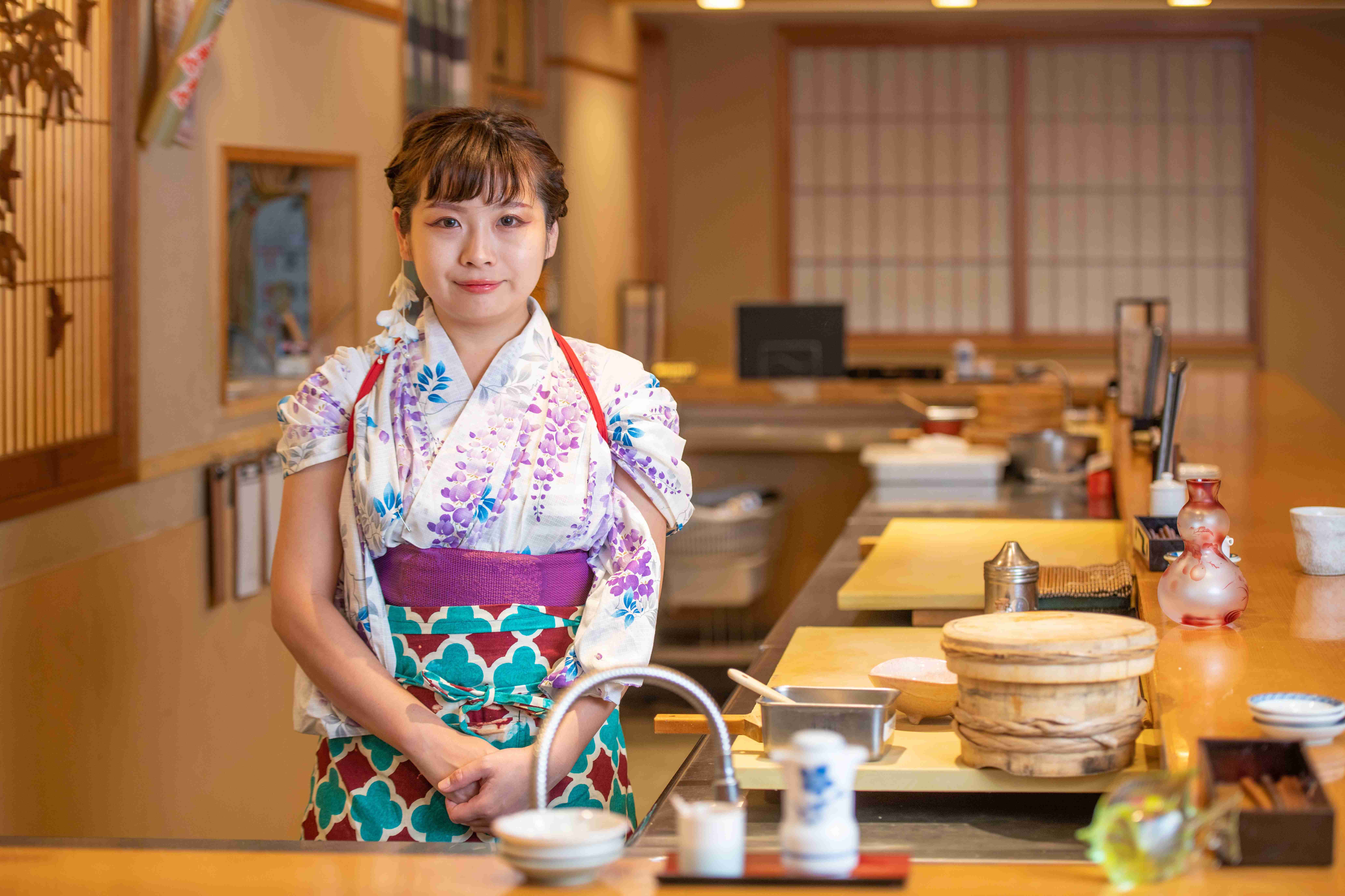 「生理が味覚に影響」「化粧がつく」……。差別や偏見を乗り越え、ある女性が寿司職人を続ける理由 | ハフポスト