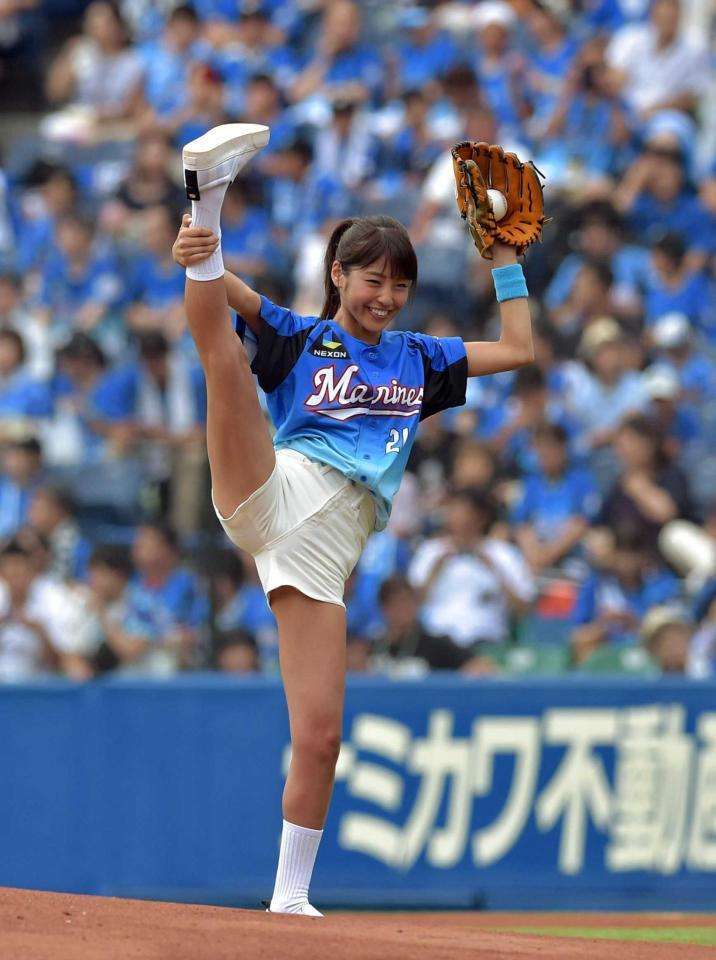【有名人】何でこんなポーズしてるの？と思う画像を貼るトピ