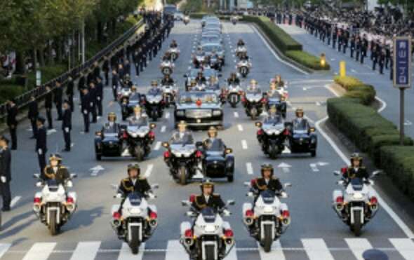 NHK特番「祝賀御列の儀」生中継27・4%、皇后さま涙に国民も涙　嵐熱唱「国民祭典」は17・0%