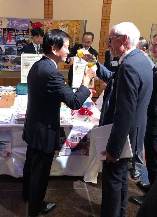 これでいいのか森田健作・千葉県知事　台風の最中に都内で乾杯、年休151日……仕事ぶりに批判