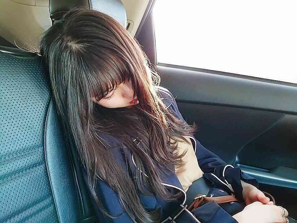 齋藤飛鳥の“無防備”な寝顔ショットにファン悶絶 「かわいすぎる、赤ちゃんみたい」「天使の寝顔」