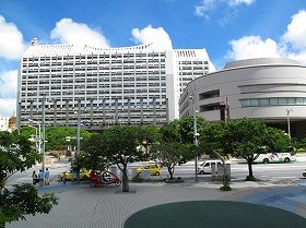 沖縄振興予算、2021年度まで毎年3000億円　知事も「有史以来」の「立派な内容」と驚く : J-CASTニュース