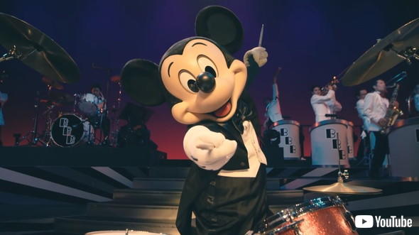 11月18日はミッキーマウスの誕生日！　ディズニーランドではファストパスが約20分で終了、SNSではお祝いの声が続々と | ニコニコニュース