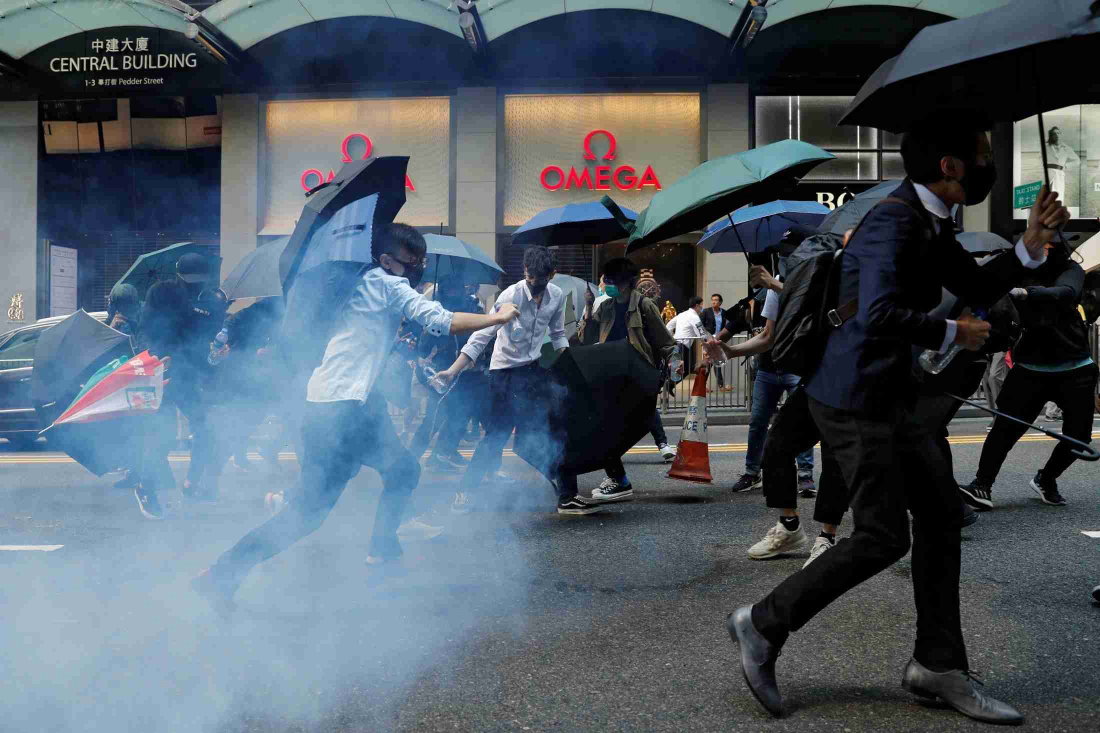 米が香港の「不当な殺人兵器使用」を非難、双方に収拾努力求める（ロイター） - Yahoo!ニュース