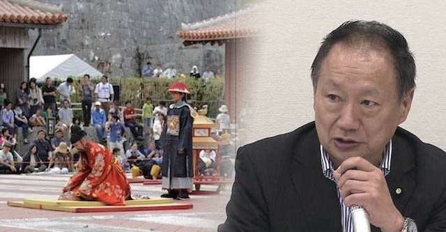 首里城正殿前にて、中国冊封使による冊封儀式 → 山田宏議員「国有財産である首里城で、こんな行事を続けることは反対だ！」