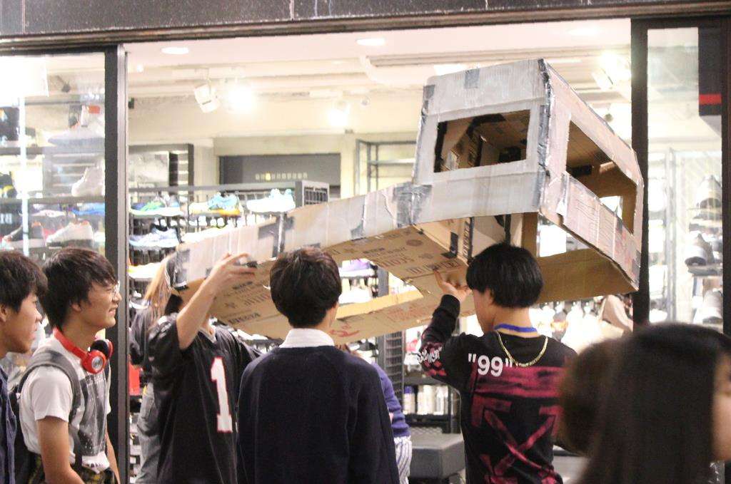 渋谷ハロウィンで今年も逮捕者　痴漢と窃盗未遂容疑の少年２人 - 産経ニュース