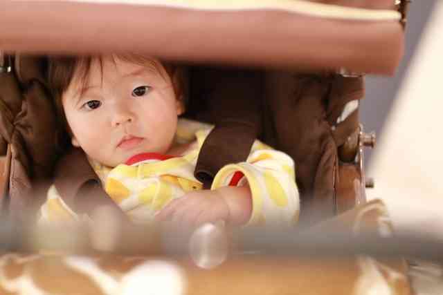 「満員電車に子連れで乗るな！」と怒る人の心理　優遇されている”ように見える”子育て世代に矛先が向きやすい側面も | キャリコネニュース