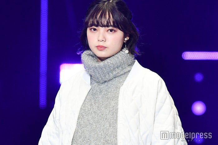 欅坂46平手友梨奈、“ラスト3秒”のインパクトにファン熱狂 「避雷針」テレビ初披露 - モデルプレス