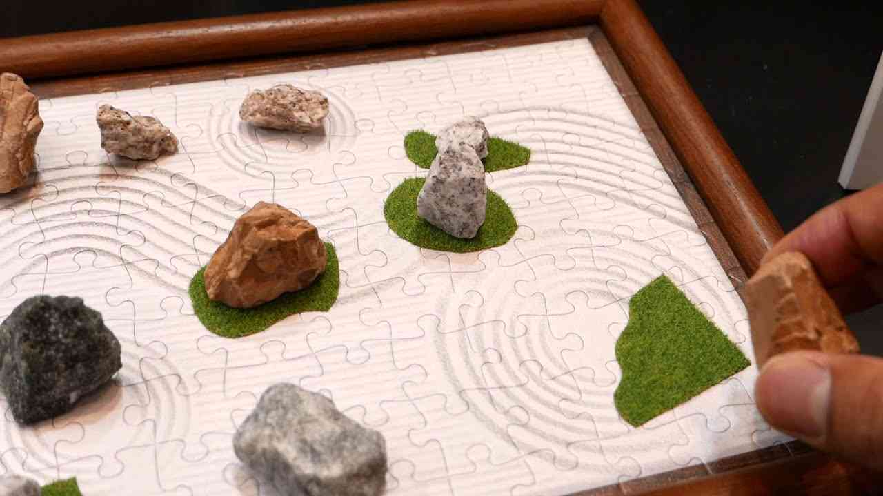 お菓子で作る枯山水が登場　砂ラムネに心のままに砂紋を描ける「DIY CANDY KIT」