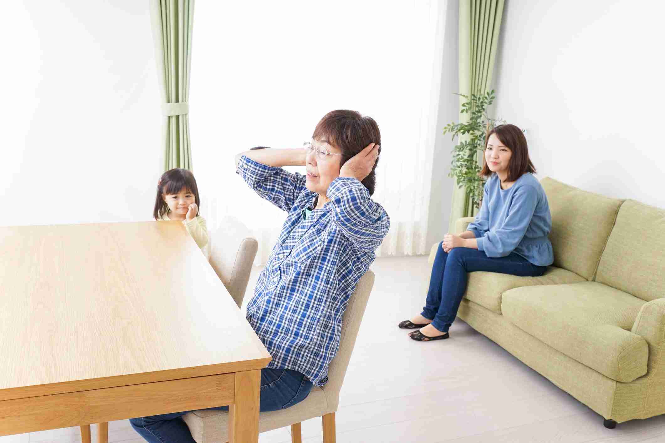 「嫁が話を聞いてくれない」と悩む姑 連絡しようにも… ガールズちゃんねる Girls Channel