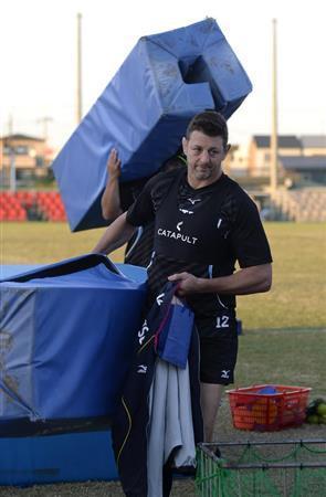 今季限りで引退のトンプソン、近鉄練習に合流／ＴＬ（サンケイスポーツ） - Yahoo!ニュース