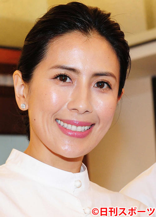 長谷川理恵もうすぐ46歳の美腹筋「年齢じゃない」 - 芸能 : 日刊スポーツ