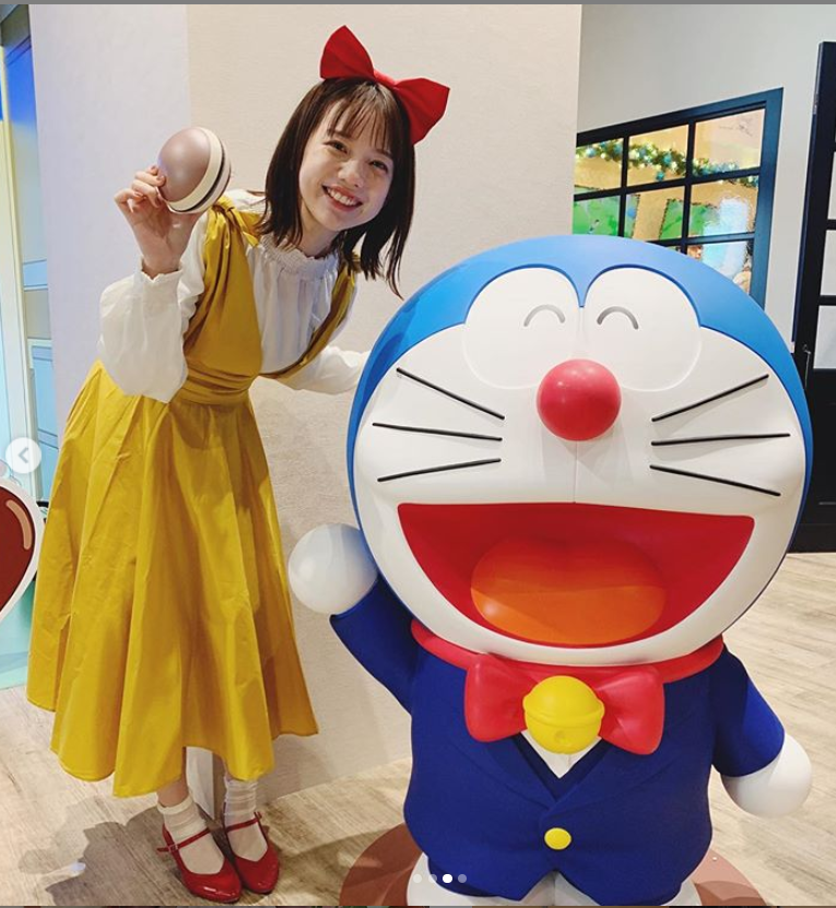 弘中綾香アナ、“ドラミ風”コーデがかわいすぎる!