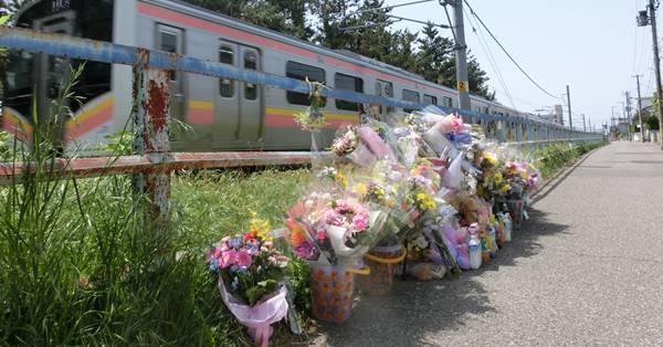 新潟少女殺害事件　専門家が指摘する“容疑者家族への違和感” | 女性自身