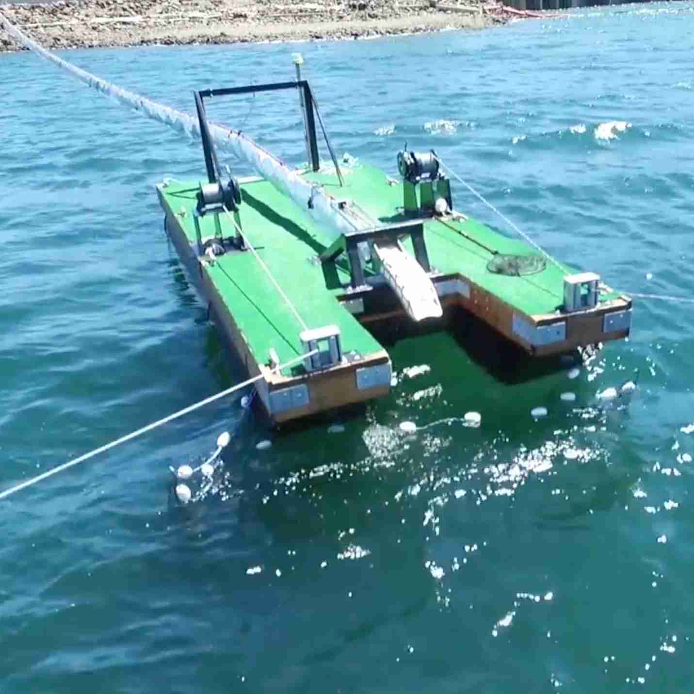 鮭をチューブで高速輸送する遡上お助けチューブ「Fish Passage」 - bouncy / バウンシー