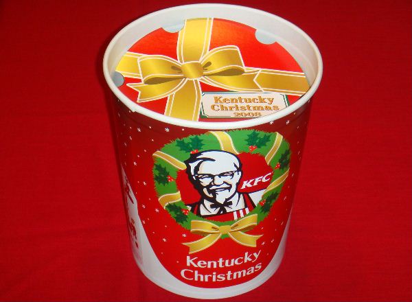 海外「日本は本気か？」クリスマスにKFCを食べる日本に外国人ビックリ