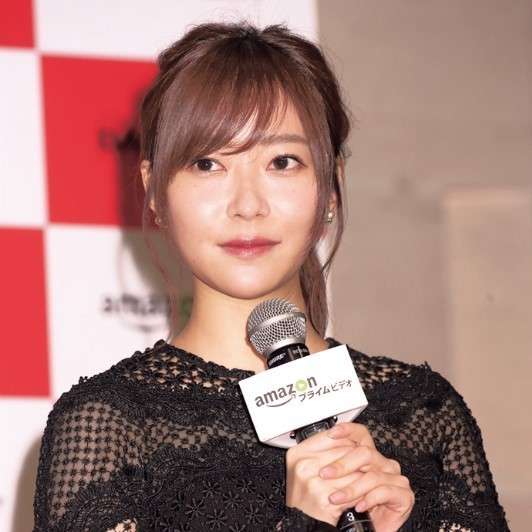 指原莉乃の「小顔ヘアアレンジ」がマネしやすいと話題に！（magacol） - Yahoo!ニュース