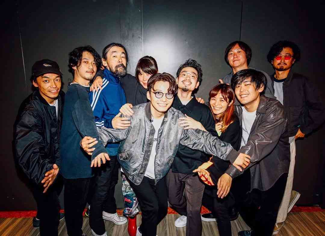 ハマ・オカモト on Instagram: “「星野源 POP VIRUS World Tour」本日の台北公演をもちまして無事完走！素晴らしいツアーでした。まだ行ってない国、沢山ありますね。連れて行ってください！源さん！”