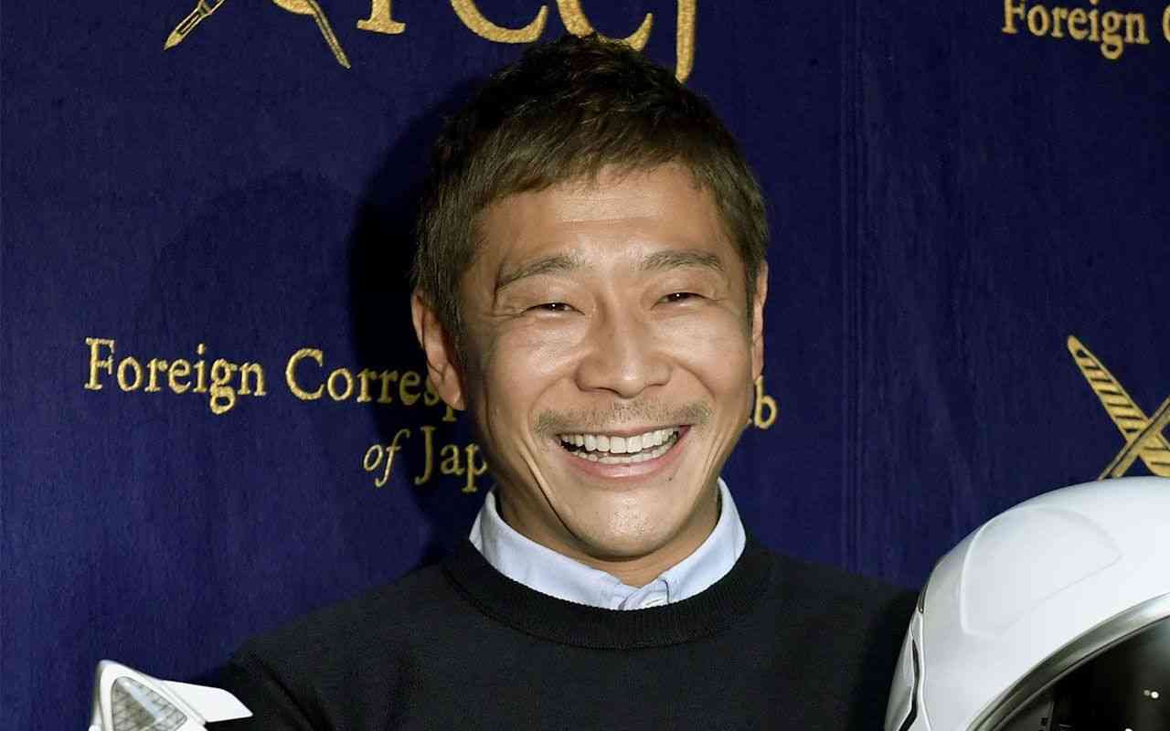 剛力彩芽との破局の裏で　前澤友作氏が秘書志望の人妻と「脅迫」トラブル