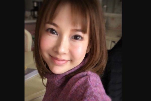 上原さくら、加工一切なしの薄化粧にファン騒然　「下膨れが…」
