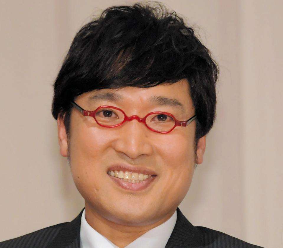 南キャン山里亮太、妻・蒼井優のキスシーンに「シンプルに複雑！」