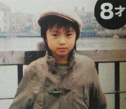 子供や孫の写真を見せて来る人