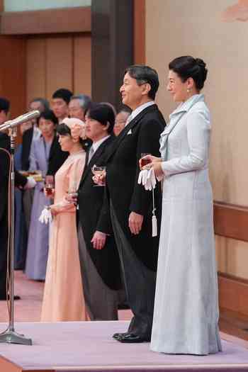 上皇后さま、血混じる嘔吐も　ストレス原因か、経過観察　宮内庁