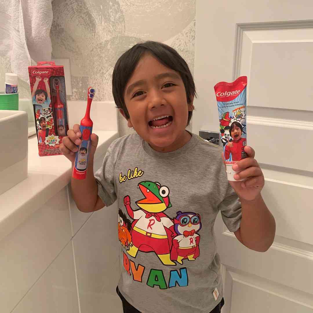 今年最も稼いだYouTuberは“年収28億円”8歳児 3位は5歳児