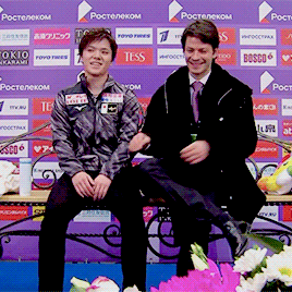 宇野昌磨復活優勝を導いたイケメンコーチに「裏MVP」の声