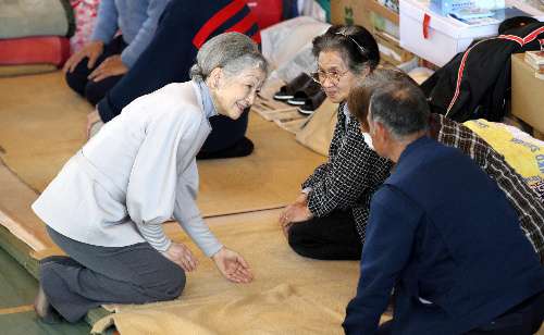 美智子さま「震災」に大喜びして「慰安ツアー」の準備　慈愛に満ちたお姿に国民は大感動　 – 皇室「是々非々」自録