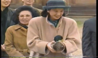 上皇后さま、血混じる嘔吐も ストレス原因か、経過観察 宮内庁