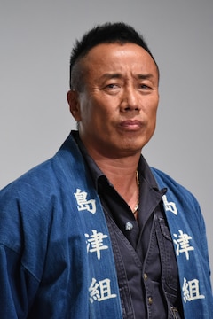 長渕剛、急性腎盂腎炎で入院　救急車で搬送され絶対安静