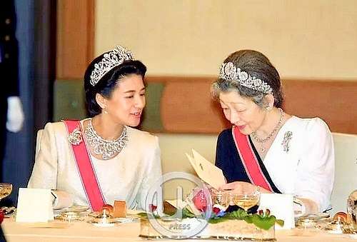 上皇后さま、血混じる嘔吐も　ストレス原因か、経過観察　宮内庁