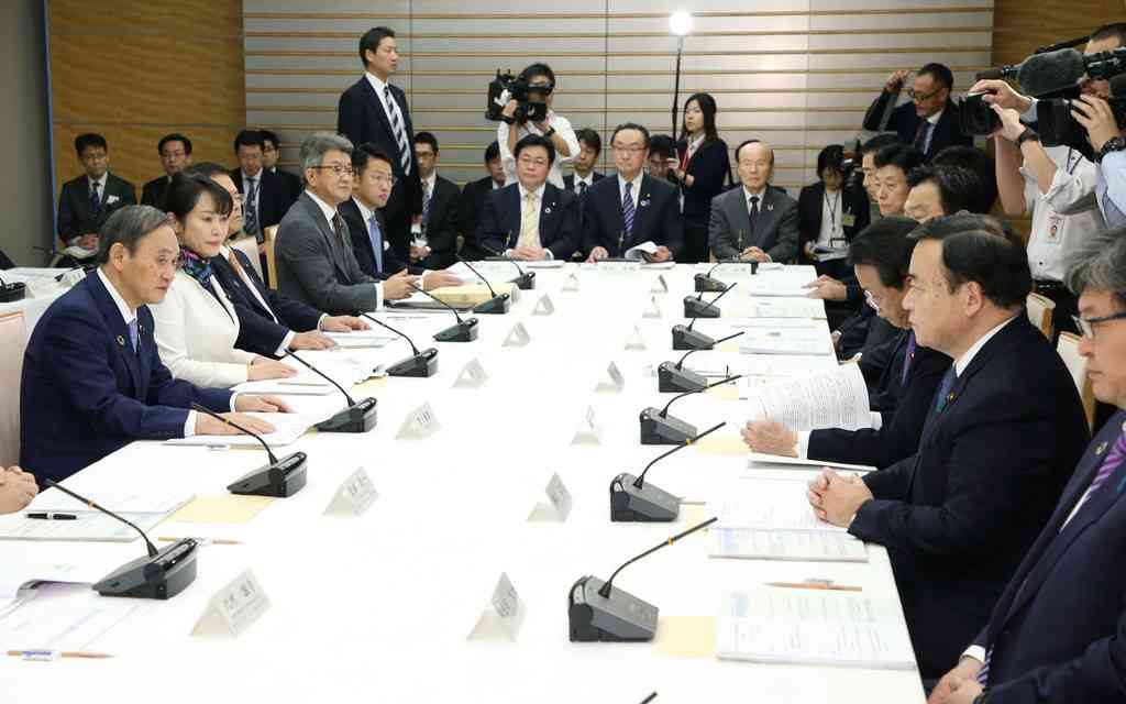政府、留学生の就職支援強化　特定技能、国内受験を拡大（時事通信） - Yahoo!ニュース