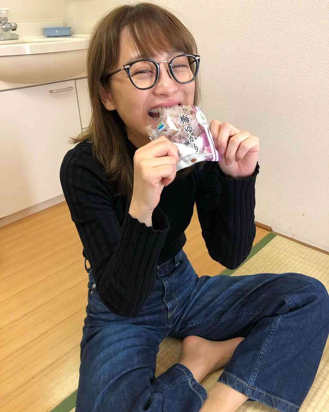 鈴木奈々、「リアルガチ」の無加工“すっぴん”写真を公開「これが現実です！」　