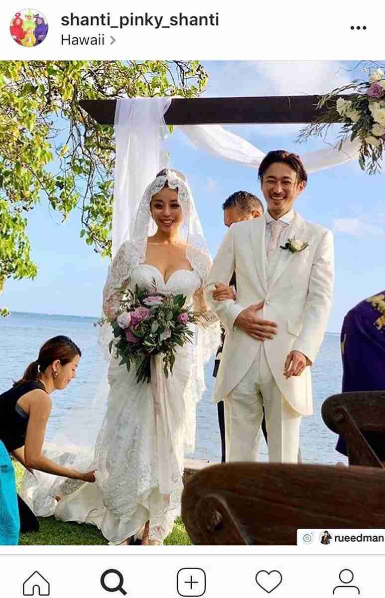 窪塚洋介&PINKY夫妻、ハワイ挙式での新ショットを公開「どのシーンも素敵な写真ばかり」