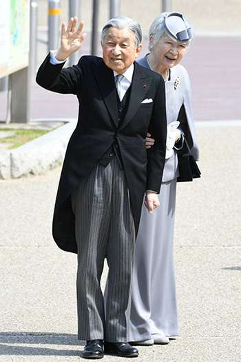 美智子さまお引越しが来年3月末に延期、100トン以上お荷物区分けが進まず（デイリー新潮） - Yahoo!ニュース