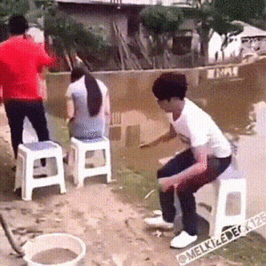GIFを見て笑ったら負け
