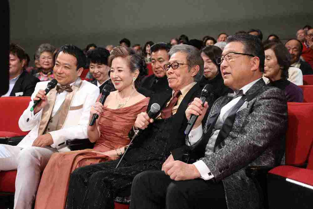 北島三郎　両足指7本骨折　自宅で転倒、全治2カ月　テレ東収録には参加