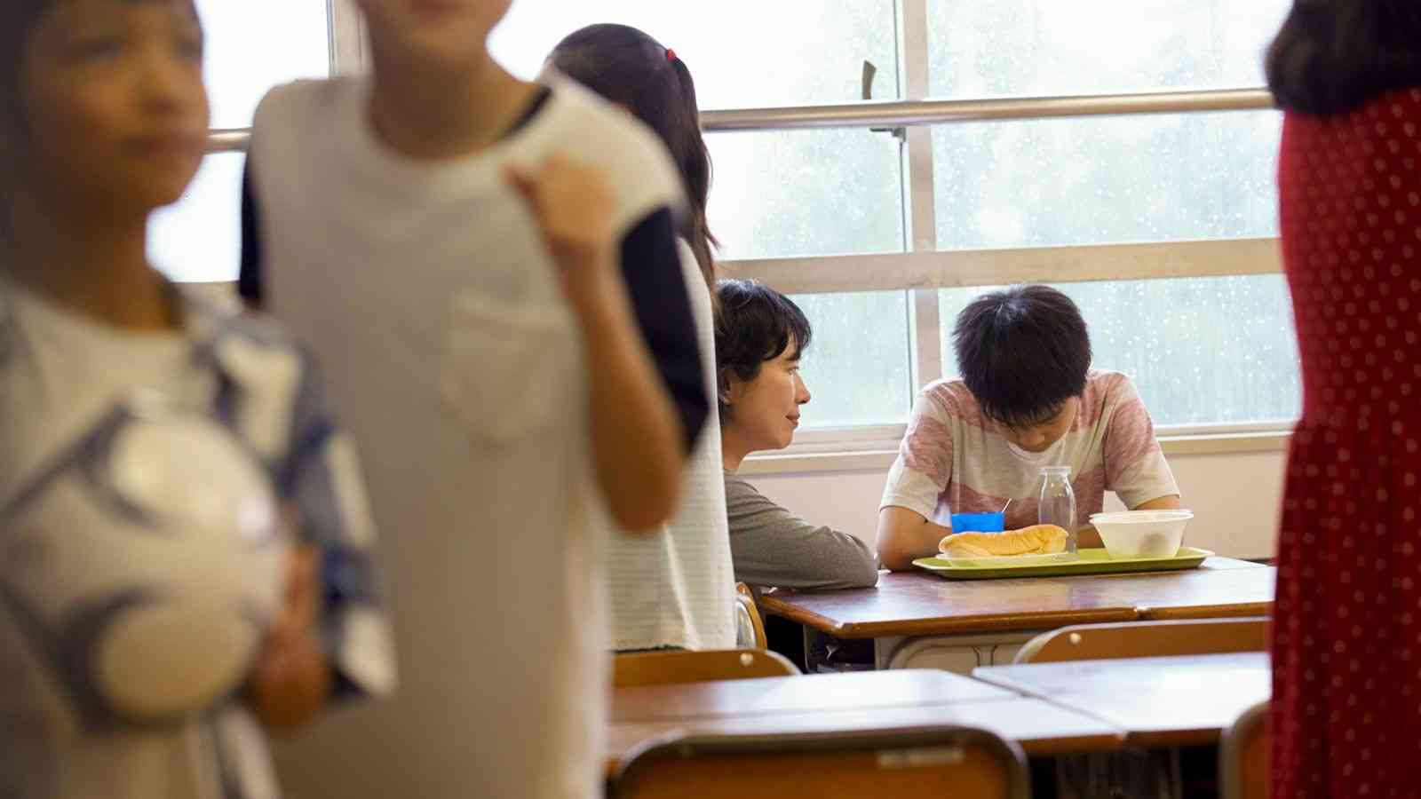 学校給食は｢残すな｣より｢食べ残せ｣が正しい | 子どもを本当に幸せにする「親の力」 | 東洋経済オンライン | 経済ニュースの新基準